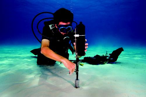Vemco's underwater acoustic telemetry system uses lithium-thionyl chloride batteries.