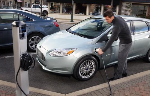 Fast-charging enables the Focus EV to be recharged in 3-4 hours at 240V. 
 Source: Ford Motor Co.