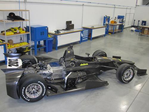 All IndyCar teams use the Dallara chassis, a composite structure designed to protect the driver during an impact. Vehicle components are also placed outside the driver's 'tub' enclosure to avoid contact with the driver and minimize penetration potential.   (Source: Dallara)
