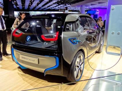 The electric motor of the BMW i3 Concept is designed primarily for city driving, developing 125 kW/170 hp, with peak torque of 184 lb-ft. The Concept goes from 0-60 km/h (37 mph) in under four seconds and 0-100 km/h (62 mph) in under eight seconds.