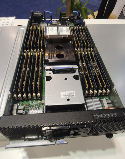 A new IBM server features 16 Smart Solutions 400Gbyte cards (click here for a larger version).