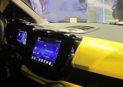 Delphi shows off its cloud-based automotive connectivity system -- added to Fiat. (Source: EE Times/Junko Yoshida)