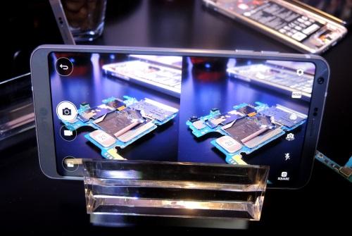 LG aimed to make its own 5.7-inch LCD display the key component of its new G6 smartphone. (Images: EE Times)