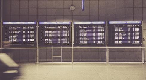 Qantas  Qantas Airlines recently hosted a hackathon that asked participants to use publicly available flight data in new and creative ways to find solutions to common flight travel problems and annoyances. As someone who spends a decent amount of time traveling by air, this particular hackathon had a special place in my heart.  (Source: Markusspiske via Pixabay)  