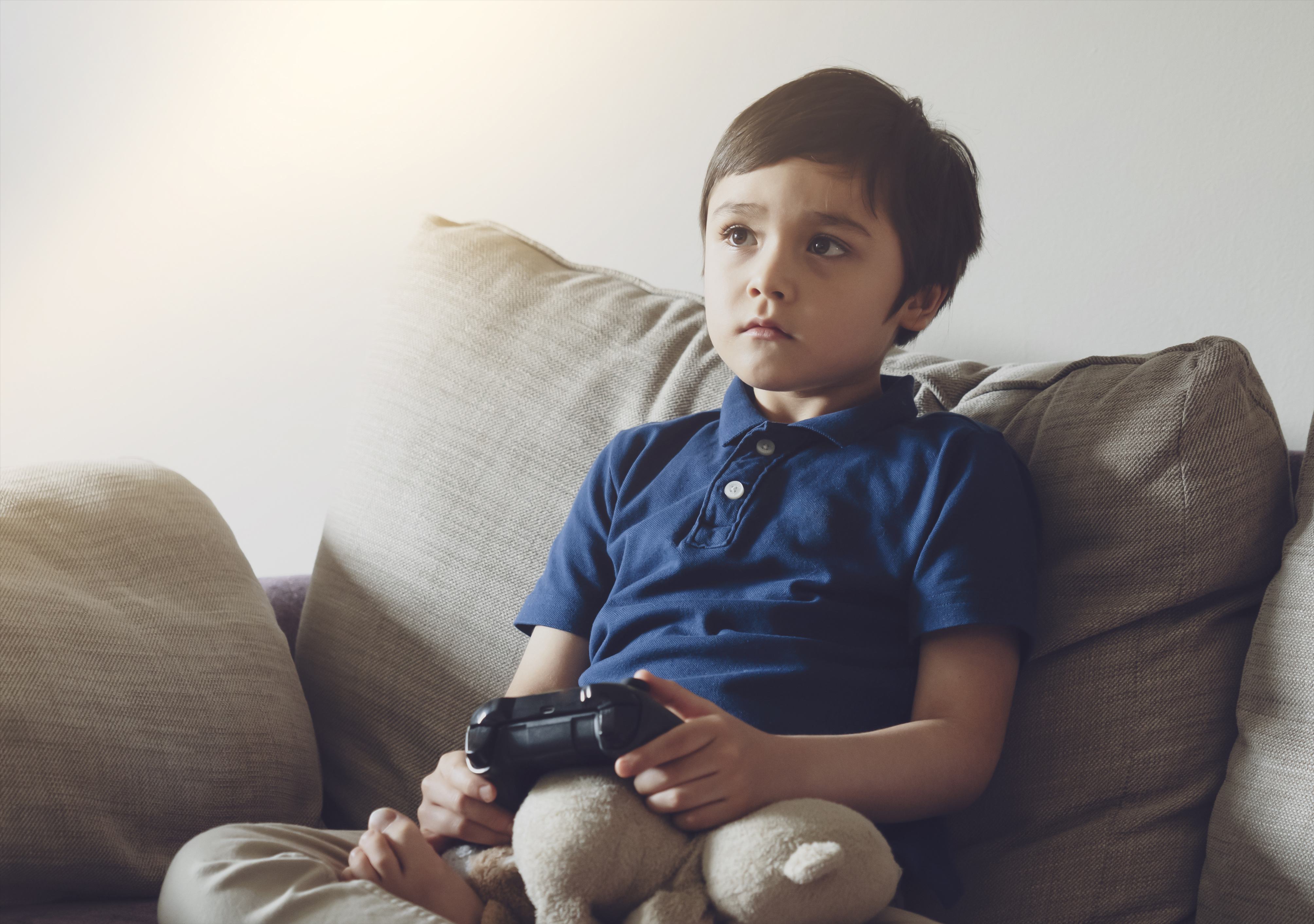 7 Ways Parents Can Better Protect Their Online-Gamer Offspring