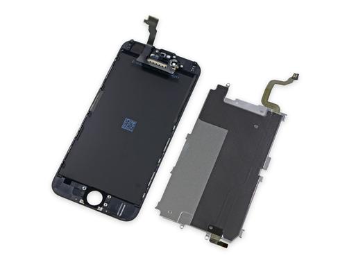 The iPhone 6 Plus has a 5.5-inch HD LED screen with 401 ppi and IPS technology.
(Source: iFixit)