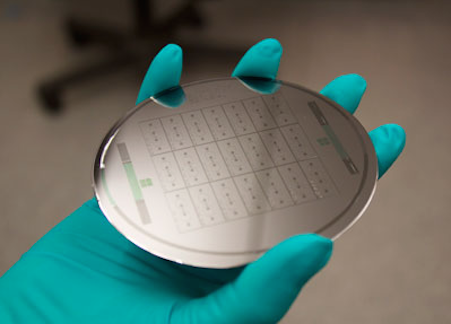 A single 4-inch wafer 24 artificial heart chips.(Source: University of California at Berkeley)